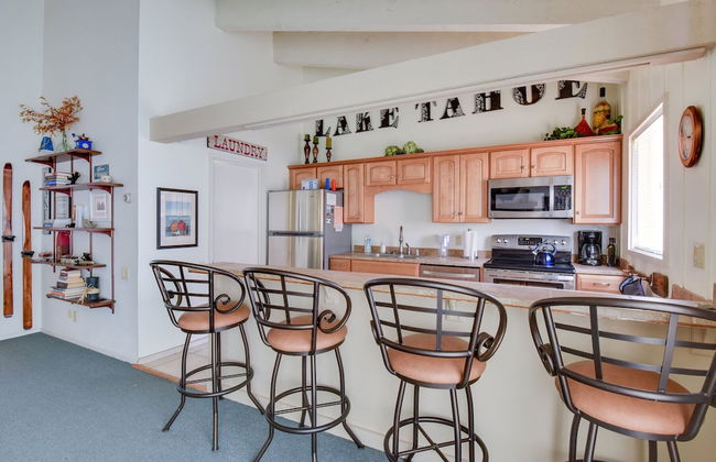 Waters Edge Vista HOA Pool & Pier Access - Foto 6