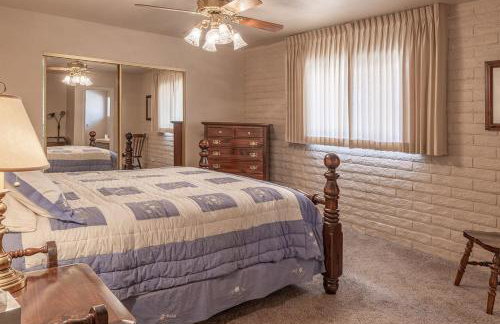 Moovalya Keys | Spacious Riverfront Retreat • Private Dock - Foto 28