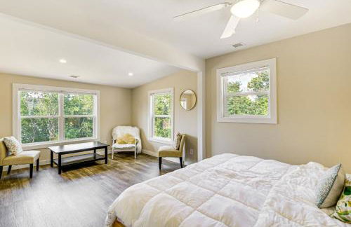 Waterfront Escape in Cub Run with Deck and Hot Tub! - Foto 14