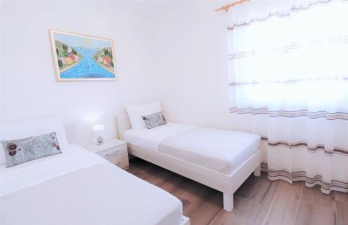 Villa Mendula Trogir - Luxury villa by the beach - heated pool - lush green garden - Photo 36