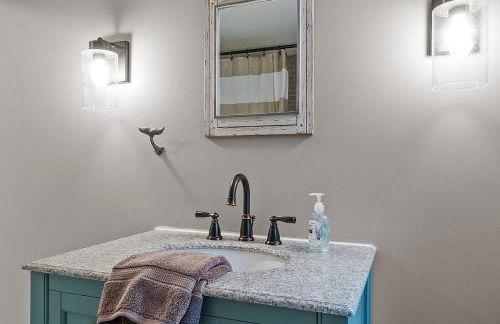 Kennebunk/Kennebunkport Beach House w/Pool! - Photo 23