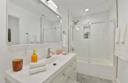 Your Stylish Getaway to Desert Fun and Relaxation - Foto 31