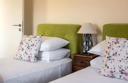 Anemolia Seaview Villa, Private Pool & Lush Garden, By ThinkVilla - Foto 29