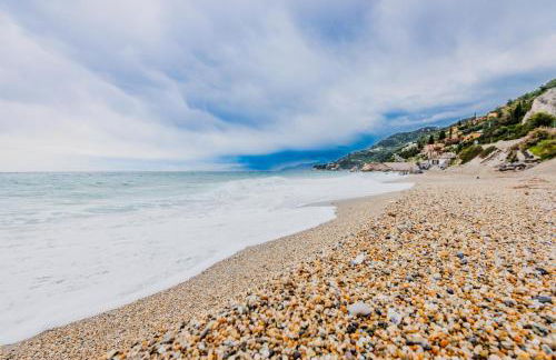Villa Liliana - Stella Marina - Trilocale Elegante con Balcone Vista Mare - Accesso Diretto alla Spiaggia - Foto 10
