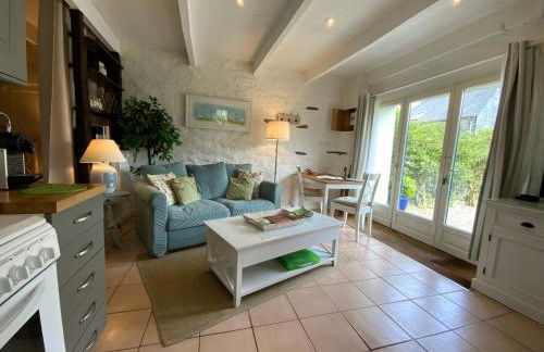 Hayloft at Kergudon Gîtes, Couples' gîte with pool - Foto 25