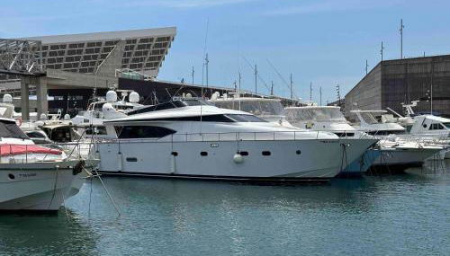 YACHT 20Metros - Photo 1