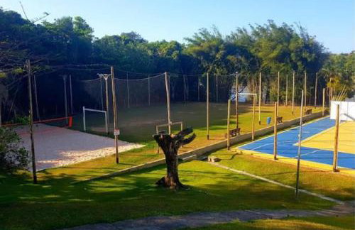 Vista para a lagoa - Enseada Azul, perto da Bacutia e Peracanga - Duas suítes Ar Condicionado - Varanda Gourmet - Lazer Completo, piscinas, quadras, sauna, pescaria, náutica, bar, restaurante, parques - Estacionamento e Portaria 24h - Foto 53