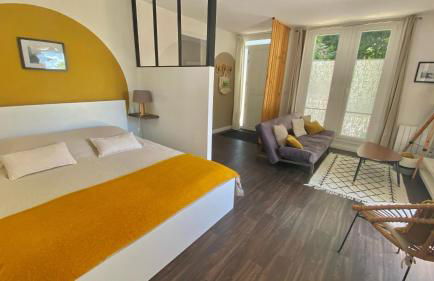 Agréable petit gîte avec jardinet et piscine - Foto 1