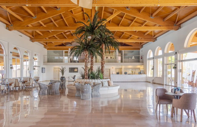 Aparthotel ILUNION Sancti Petri - Foto 2