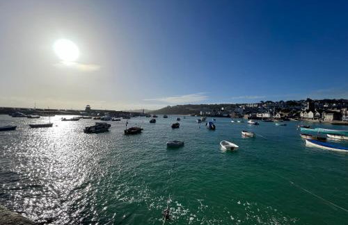 Gold 10 - Cornish Coastal Retreats - Photo 5