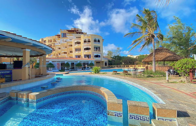 Shanzu Beachfront Suites - Foto 1