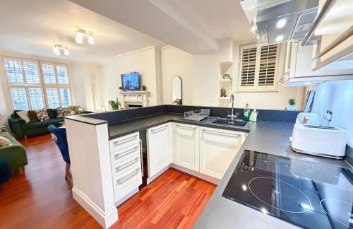 Luxury 3-Bed Apartment in Marylebone near Oxford Street & Baker Street by Staylio - Foto 15