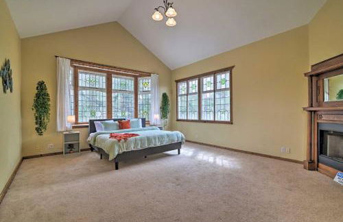 Grand Valrico Home with Deck, Fire Pit and Yard! - Foto 16