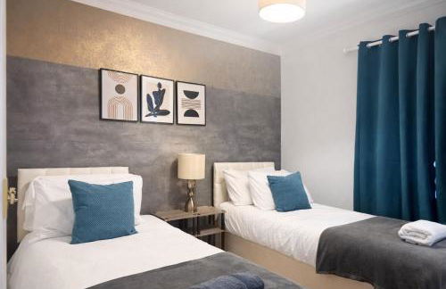 Spacious 4-Bedroom Home Canterbury with Free Parking - Foto 2