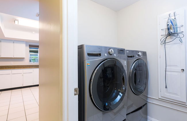 Crescent Street by VTrips - Photo 24