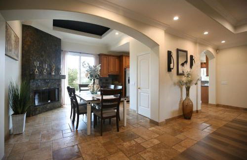 5 BR/5 BA Getaway with a View - Foto 6