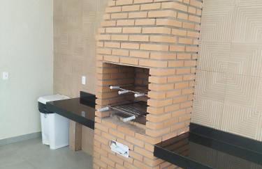 FLAT ACONCHEGANTE poucos min da praia - Foto 79