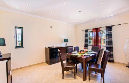 Villa Nincha - Heated Pool - Free wi-fi - Air Con - Foto 15