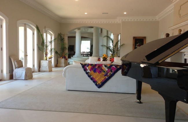 The Stradella Court Mansion - Photo 18