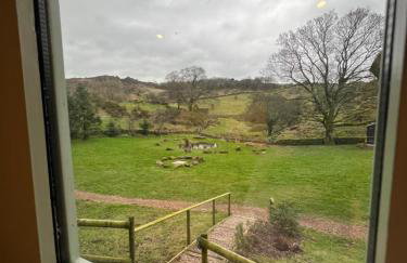 Lavender Retreat with Private Hot Tub - Photo 10