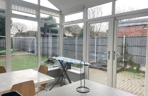 Spacious 4BR near Nec,Bhx, M6-M42 with Parking - Foto 12