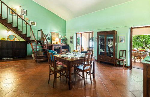 Elegante villa panoramica con giardino e idromassaggio a 10 minuti dal mare - Foto 56