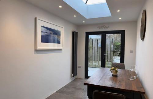 3 Double Bed Character Cottage in Quiet Hamlet - Photo 21