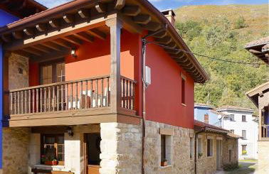 Casa Celis 2 by "El Balcón del Sueve" - Foto 1