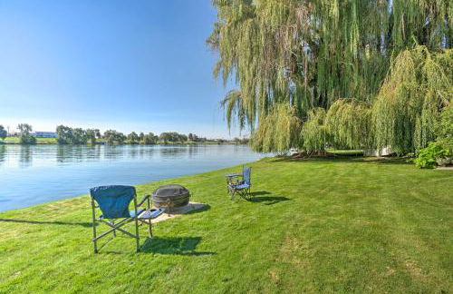 Lake House with Hot Tub - 1 Mi to Surf n Slide - Foto 41