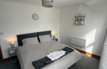 4 bed - contractor, family stays - free parking - Foto 5