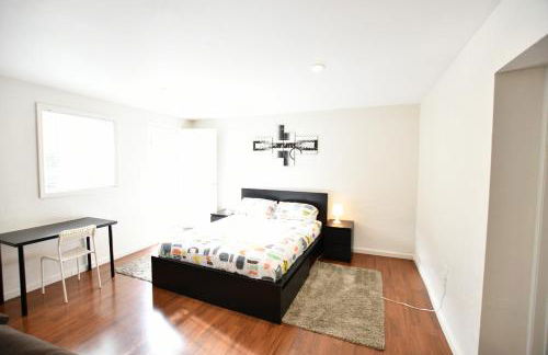 Private Unit / Private Bathroom Near BART & SF - Photo 11