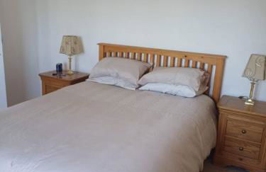 Clova Cottage 7BR Retreat - Photo 8