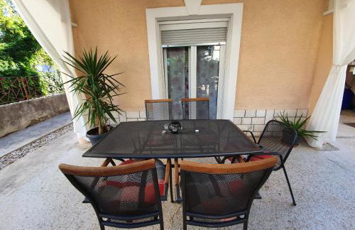 Apartman Nikolina - Photo 9