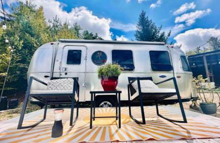 Beautiful Airstream Glamping Site for Romantic Weekends Away in North Carolina - Photo 27