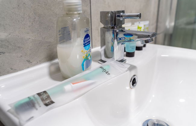 Spacious 1-bed Studio in Birmingham - Photo 11