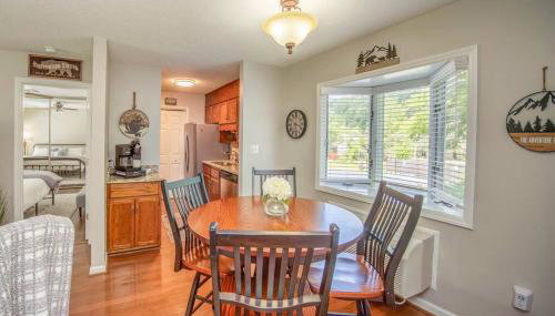 Brook Haven Condo - Downtown Blowing Rock Ground Floor Fully Stocked with 2 King Beds - Foto 5