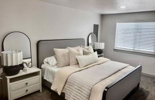 North End - Hyde Park - Hot Tub- Downtown - 3 BR - Foto 27