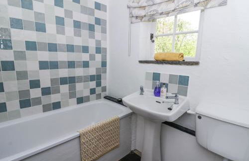 Hawthorn Cottage - Photo 23