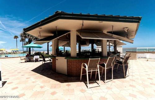 Sleeps 4: Family-Friendly Beach Condo and Resort - Foto 8