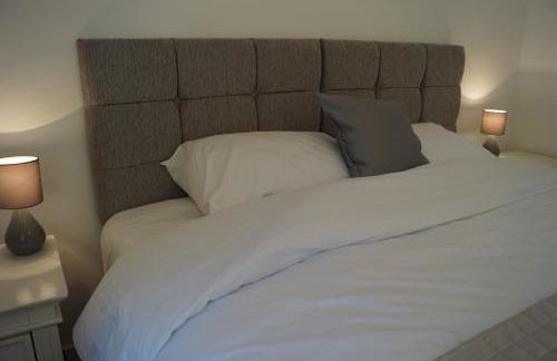 Vale View - Sleeps 6 - Pets Ok - Garden - Parking - Photo 27