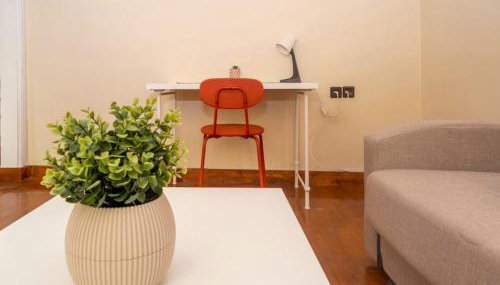 Διώροφη μονοκατοικία στο κέντρο - Foto 3