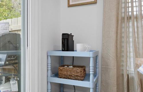 Cozy Coastal Cottage Minutes to Beach and Downtown - Foto 44