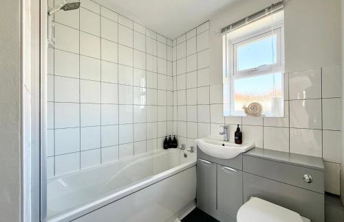 15 Mins to Sizewell C - Driveway Parking - Contractor Friendly - 2 Bedroom - Foto 5