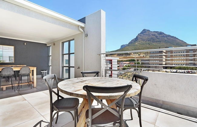 The Paragon 317 - Photo 1