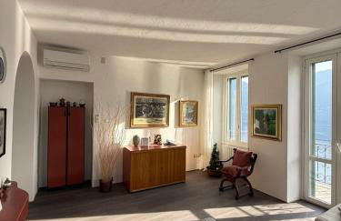 Simo House Stunning Lake View Balcony AC - Foto 30