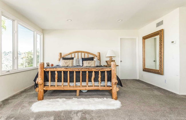 Oak Hills by Avantstay Panoramic View, Pool, Spa - Foto 15