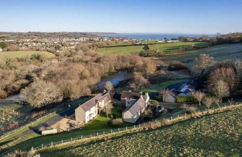 Meadowsweet Cottage Jacuzzi Edition - Photo 20