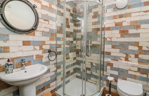 The Old Wagon Shed - Photo 14