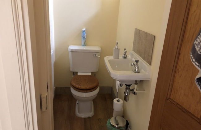 Beautiful 3 Bedroomed Cotswolds Farmhouse - Photo 17