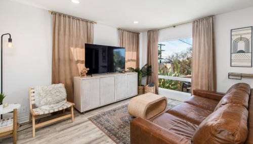 Downtown La Mesa gem - Photo 2